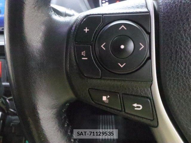Toyota VOXY 2014-02 8832407-19