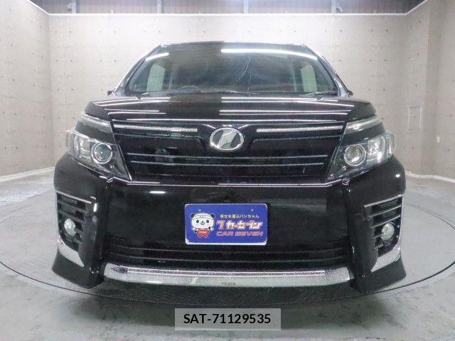 Toyota VOXY 2014-02 8832407-26