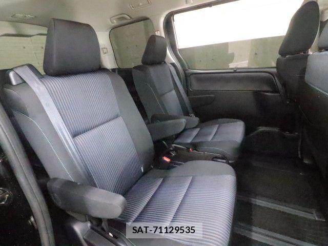 Toyota VOXY 2014-02 8832407-4