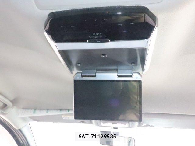 Toyota VOXY 2014-02 8832407-6