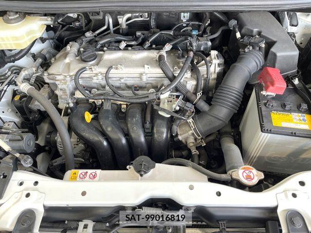 Toyota VOXY 2021-12 8832388-19