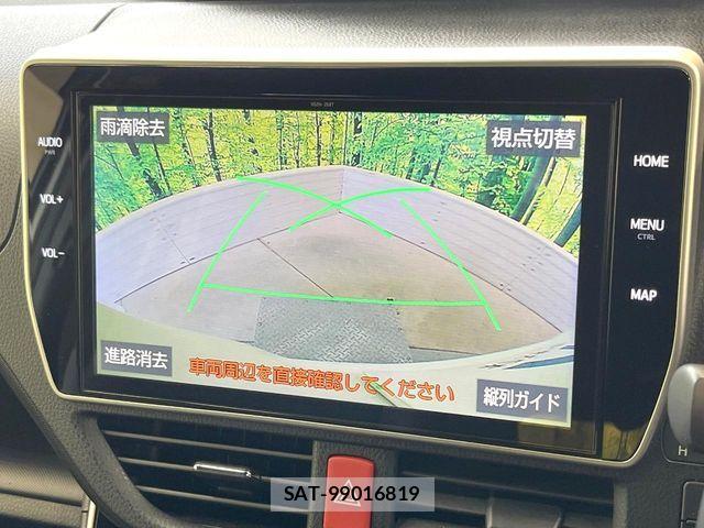 Toyota VOXY 2021-12 8832388-4