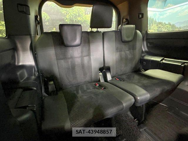 Toyota VOXY 2021-07 8851030-10