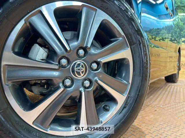 Toyota VOXY 2021-07 8851030-13