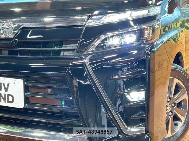 Toyota VOXY 2021-07 8851030-14