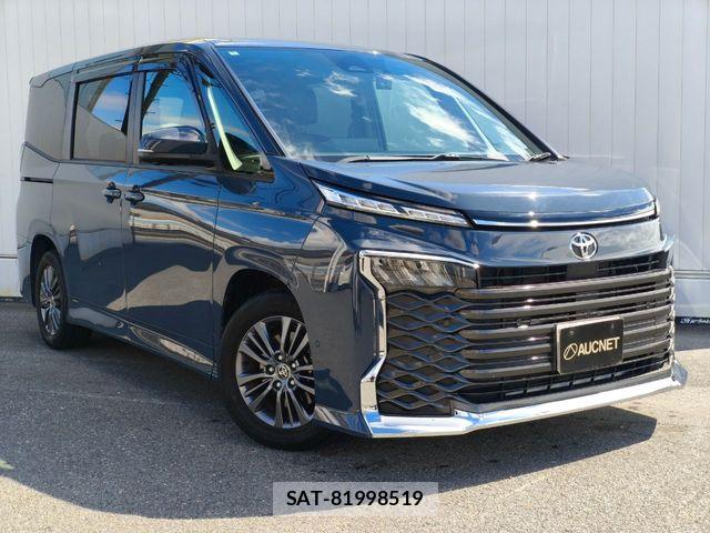 Toyota VOXY 2022-08 8851024-0