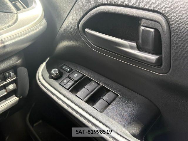 Toyota VOXY 2022-08 8851024-16