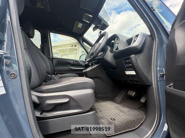 Toyota VOXY 2022-08 8851024-3