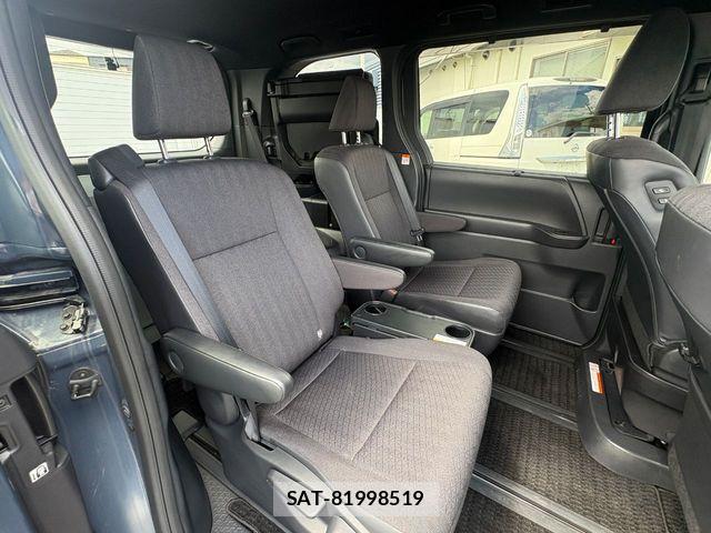 Toyota VOXY 2022-08 8851024-4