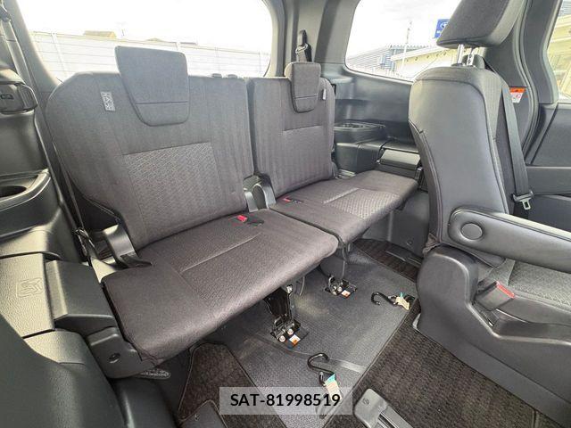 Toyota VOXY 2022-08 8851024-5