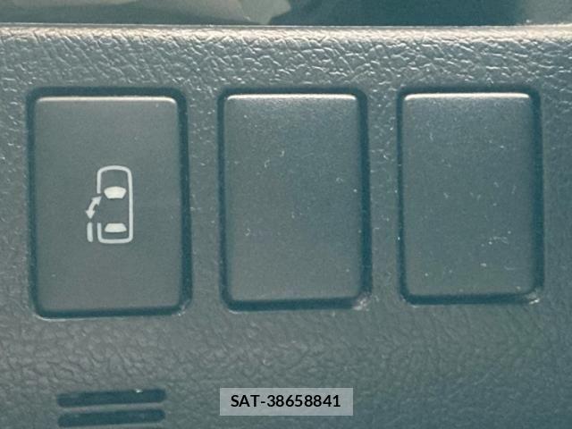 Toyota VOXY 2011-10 8851048-9