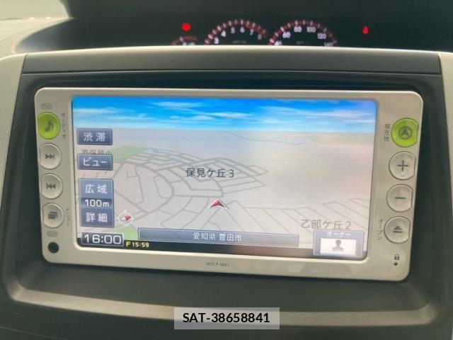 Toyota VOXY 2011-10 8851048-13