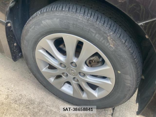 Toyota VOXY 2011-10 8851048-4