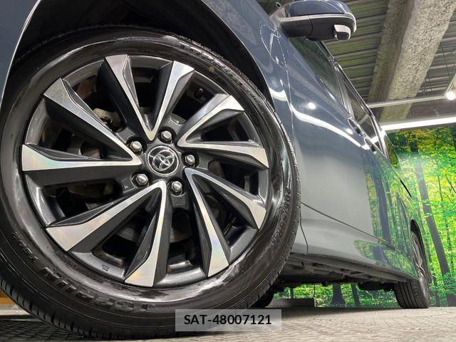 Toyota VOXY 2022-03 8851031-13