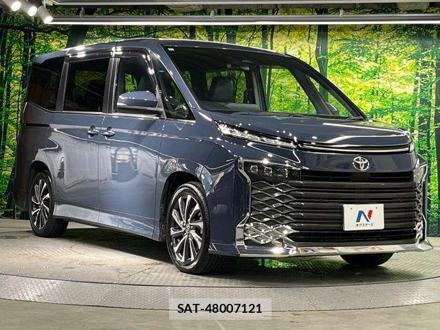 Toyota VOXY 2022-03 8851031-16