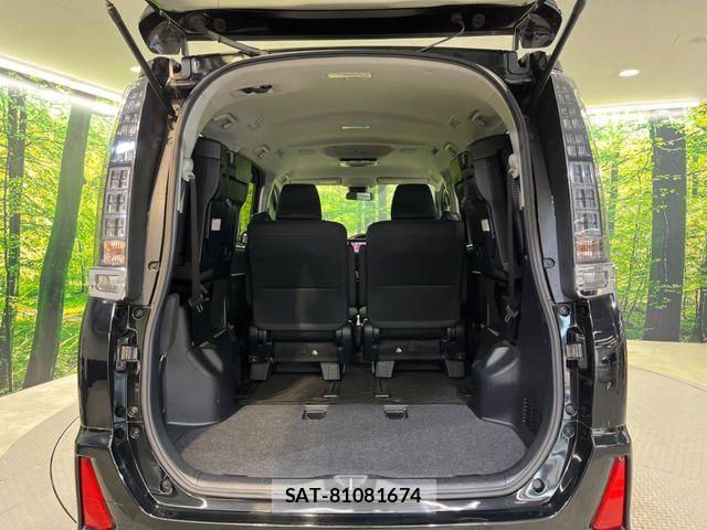 Toyota VOXY 2016-09 8841025-9