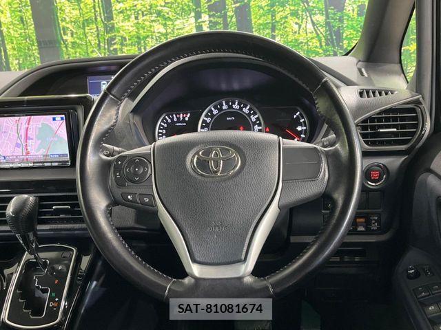 Toyota VOXY 2016-09 8841025-10