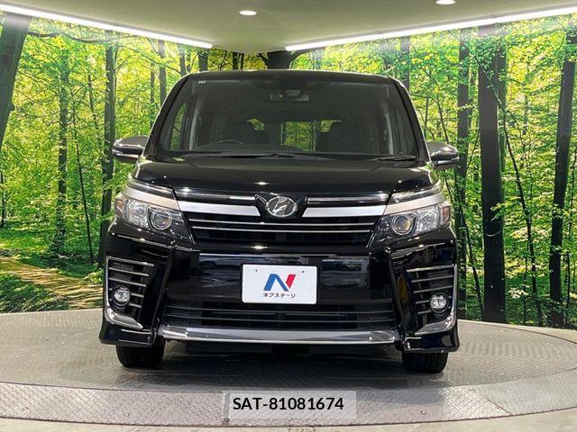 Toyota VOXY 2016-09 8841025-13