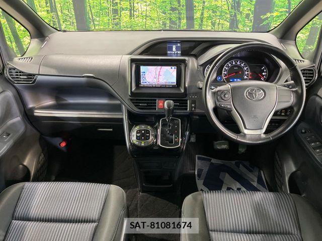 Toyota VOXY 2016-09 8841025-1