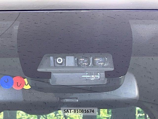 Toyota VOXY 2016-09 8841025-4