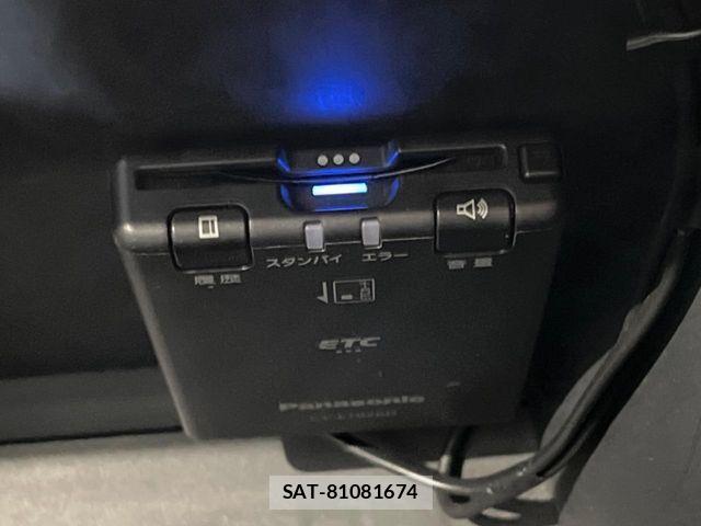 Toyota VOXY 2016-09 8841025-5