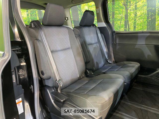 Toyota VOXY 2016-09 8841025-8