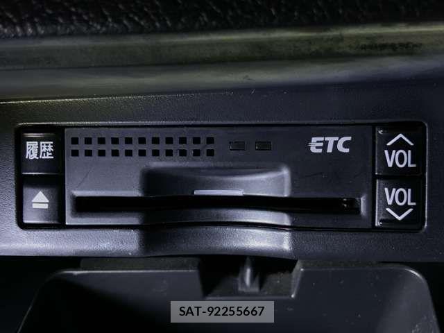 Toyota VOXY 2013-07 8851043-5