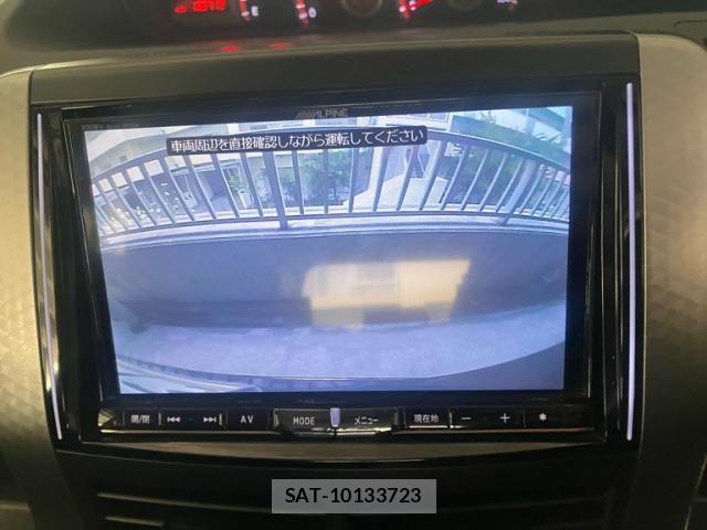 Toyota VOXY 2013-09 8851045-19