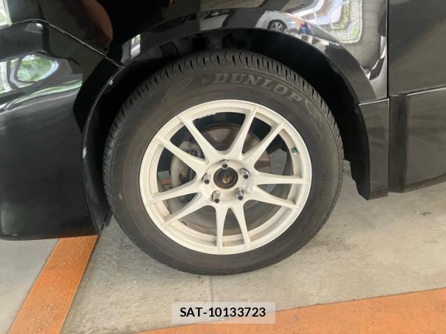 Toyota VOXY 2013-09 8851045-4