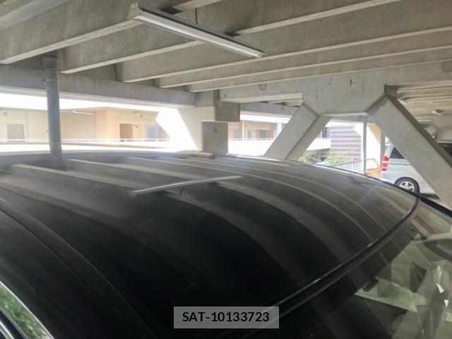 Toyota VOXY 2013-09 8851045-6
