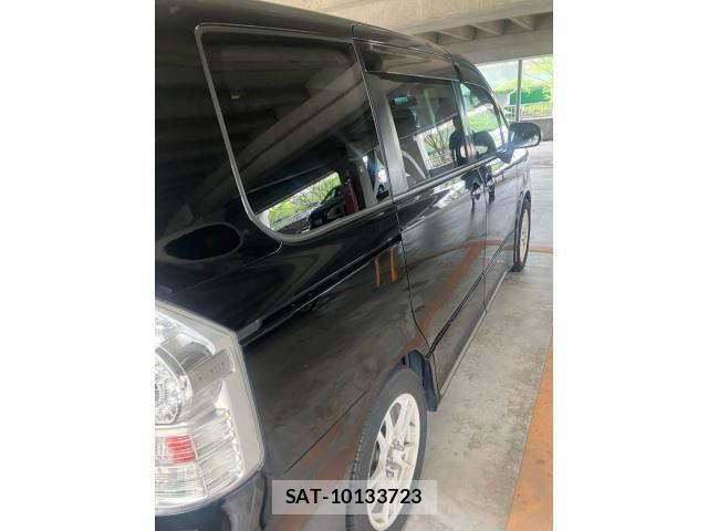 Toyota VOXY 2013-09 8851045-8