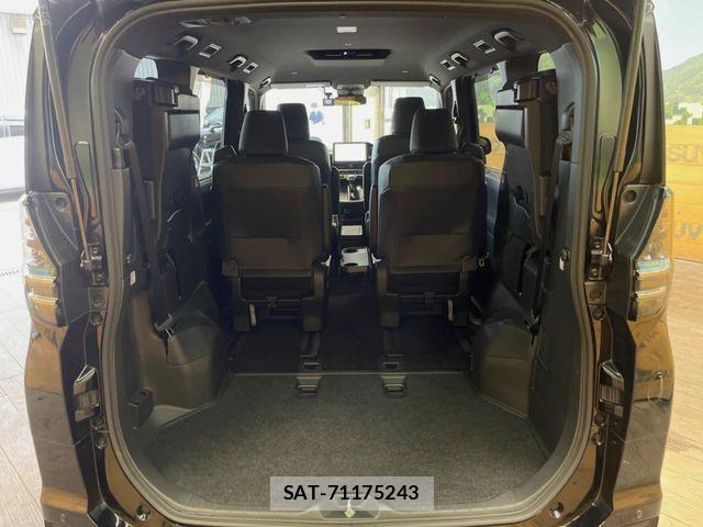 Toyota VOXY 2024-08 8851029-9