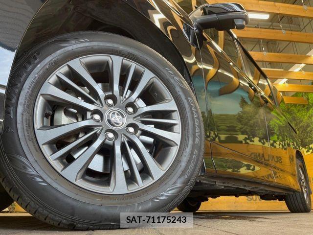 Toyota VOXY 2024-08 8851029-12