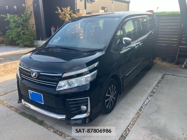 Toyota VOXY 2016-05 8851038-0