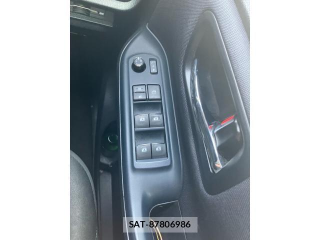 Toyota VOXY 2016-05 8851038-16
