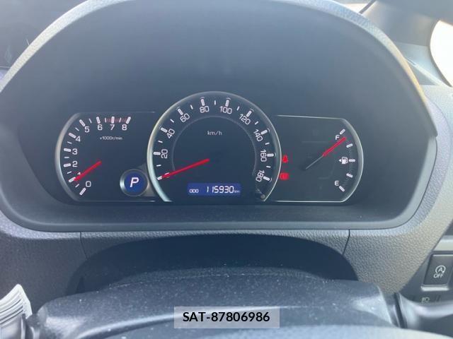 Toyota VOXY 2016-05 8851038-19