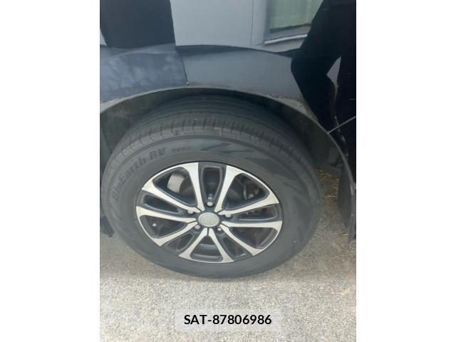 Toyota VOXY 2016-05 8851038-6
