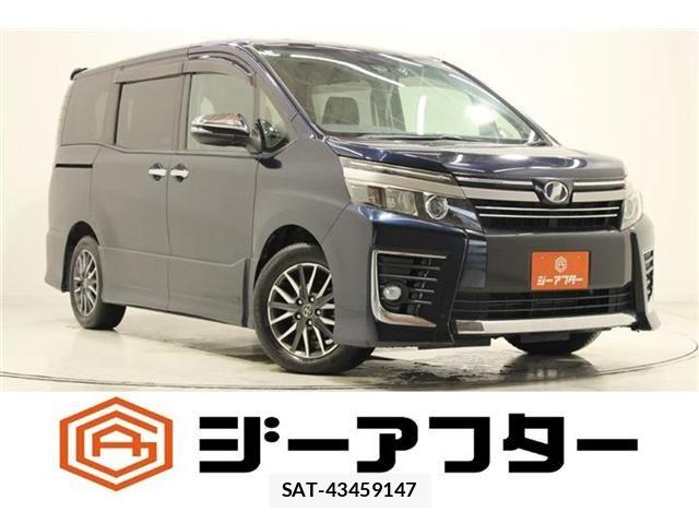 Toyota VOXY 2016-08 8851040-0