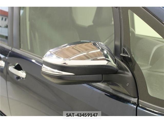Toyota VOXY 2016-08 8851040-20