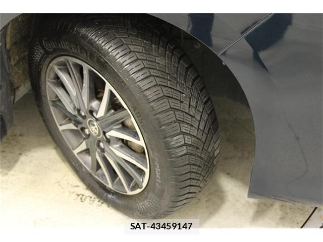 Toyota VOXY 2016-08 8851040-27