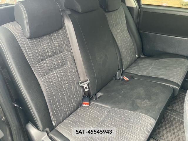 Toyota VOXY 2012-01 8851049-16