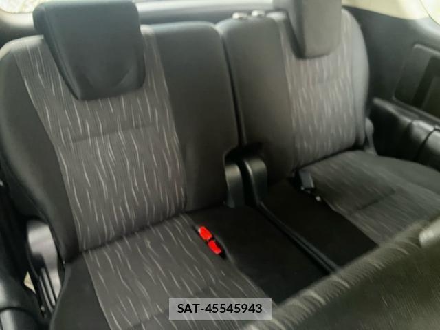 Toyota VOXY 2012-01 8851049-17