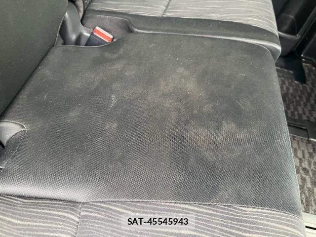 Toyota VOXY 2012-01 8851049-18