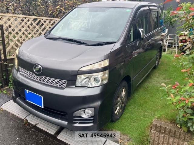 Toyota VOXY 2012-01 8851049-1