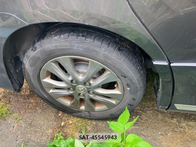 Toyota VOXY 2012-01 8851049-4