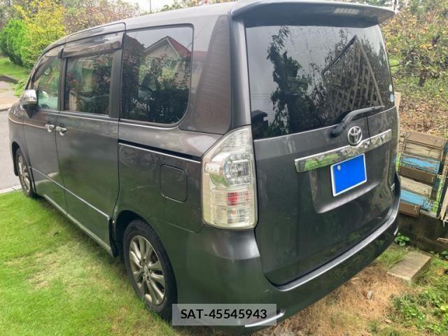 Toyota VOXY 2012-01 8851049-6