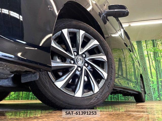 Toyota VOXY 2024-08 8851028-13