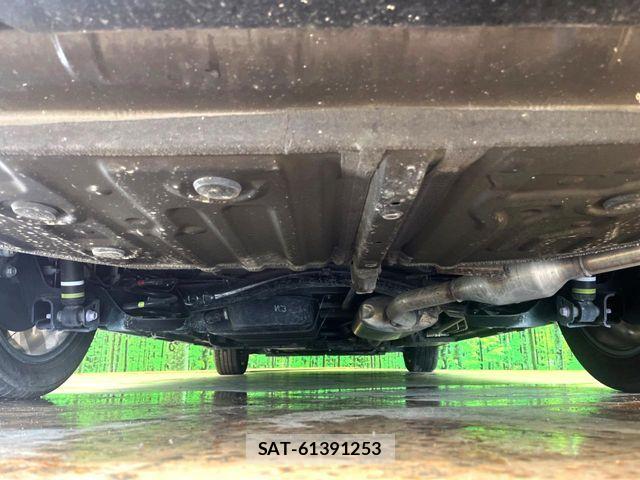 Toyota VOXY 2024-08 8851028-19