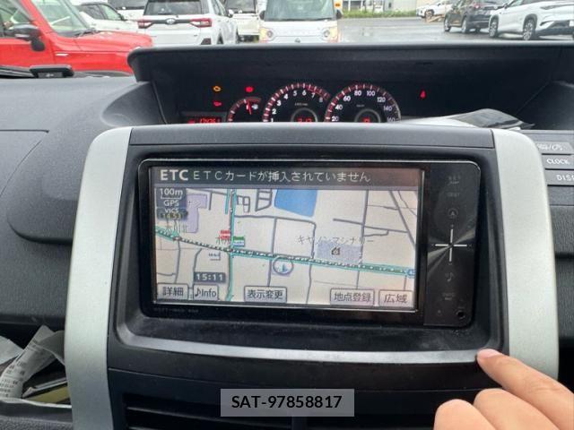 Toyota VOXY 2010-06 8851057-20