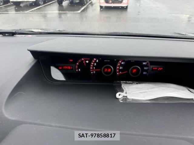 Toyota VOXY 2010-06 8851057-22